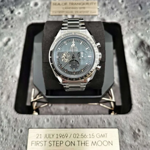 CO?AXIAL MASTER CHRONOMETER CHRONOGRAPH 42 MM Apollo 11 50th anniversary-310.20.42.50.01.001 - Image 2