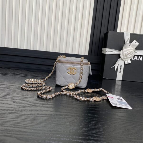 CHANEL Small Vanity with Chain(HIGH-END GRADE) - Image 2