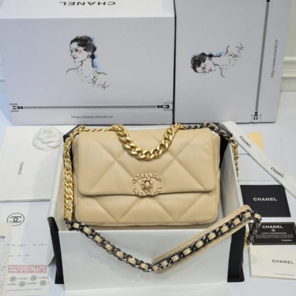 CHANEL 19 HANDBAG - Image 2