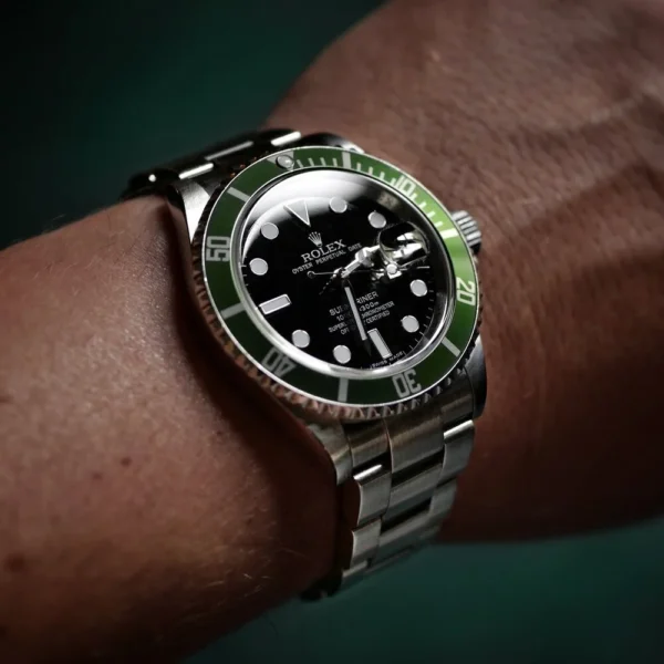 Rolex Submariner 16610LV-93250 black dial watch - Image 4