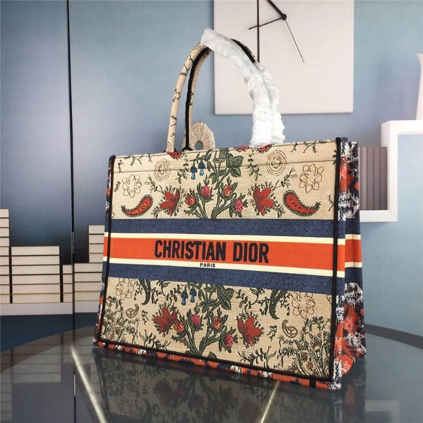 DIOR BOOK TOTE light bag - Image 3
