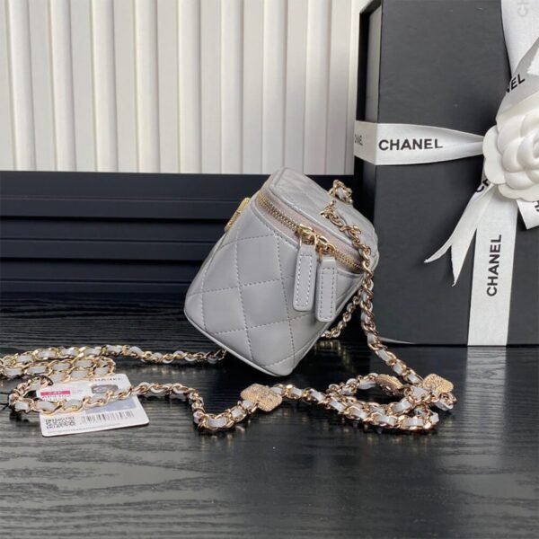 CHANEL Small Vanity with Chain(HIGH-END GRADE) - Image 3