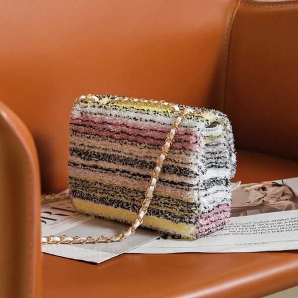 CHANEL SMALL FLAP BAG - Image 3