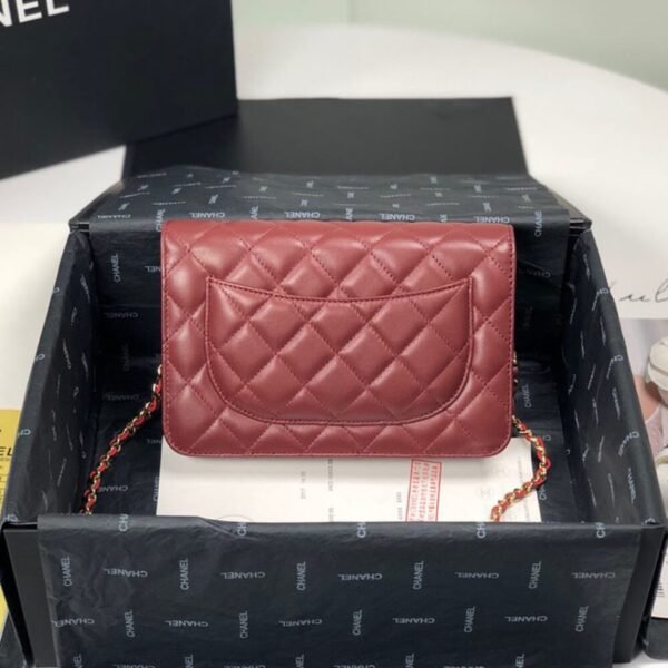 CHANEL WALLET ON CHAIN - Image 4
