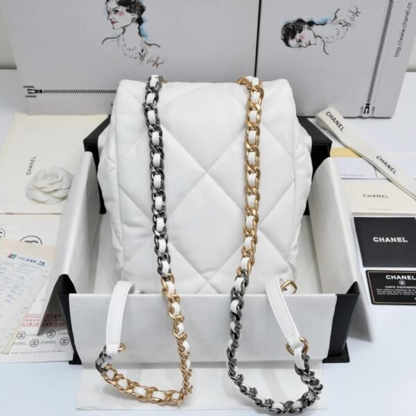 CHANEL 19 BACKPACK - Image 4