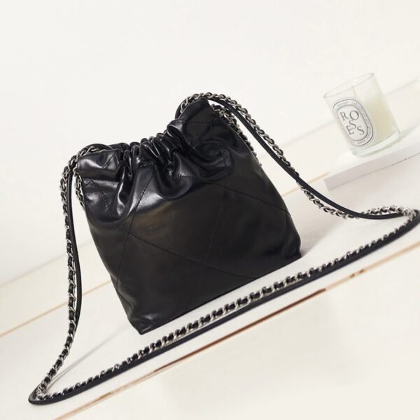 CHANEL 22 MINI HANDBAG - Image 4