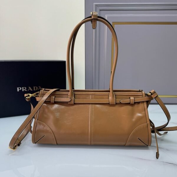 Prada Medium leather handbag(high-end grade) - Image 4