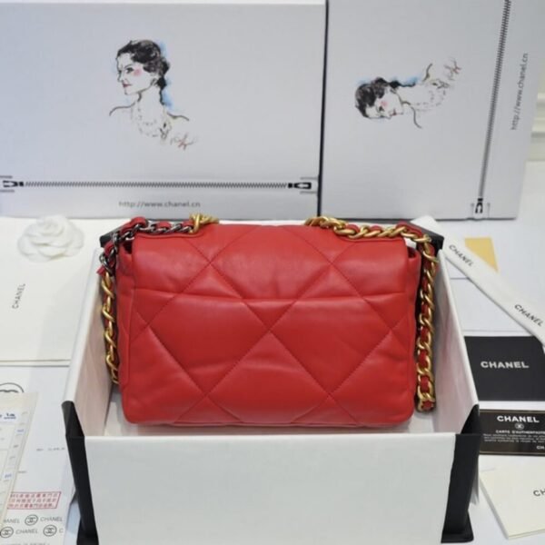 CHANEL 19 HANDBAG - Image 4