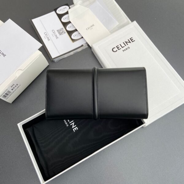 CELINE 16 Large Wallet in Shiny Calf Leather - Image 4