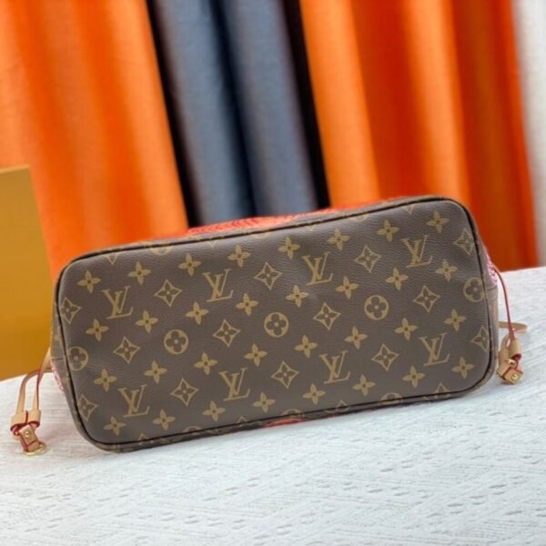 LV x YK Neverfull MM - Image 5