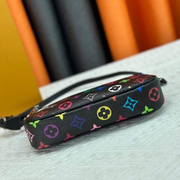 LV x TM Pochette Accessoires - Image 5