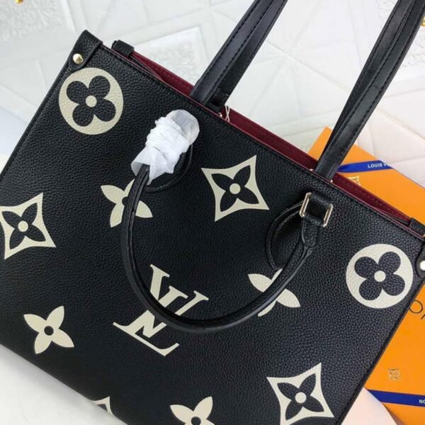 Louis Vuitton CRAFTY ONTHEGO GM - Image 5