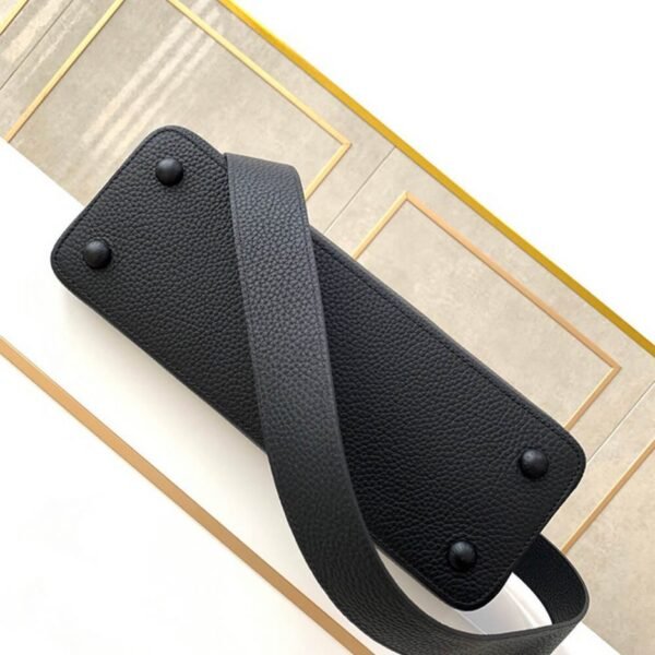 Louis Vuitton CAPUCINES MM - Image 5