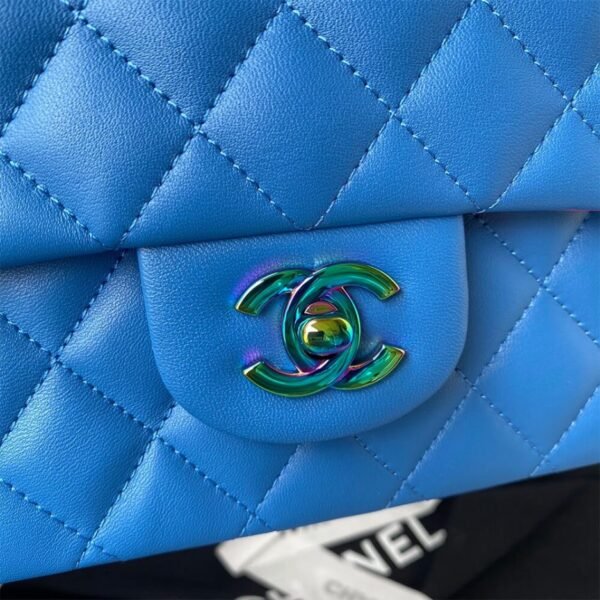 CHANEL Classic Handbag - Image 5