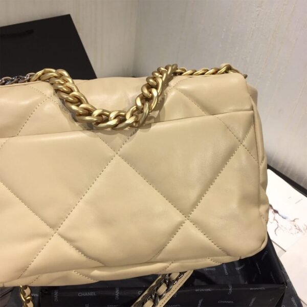 CHANEL 19 Small Flap Bag - Image 5