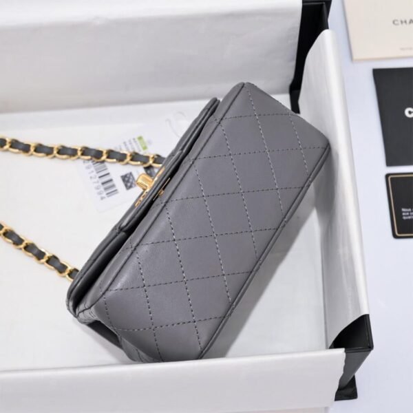 Chanel MINI FLAP BAG - Image 5