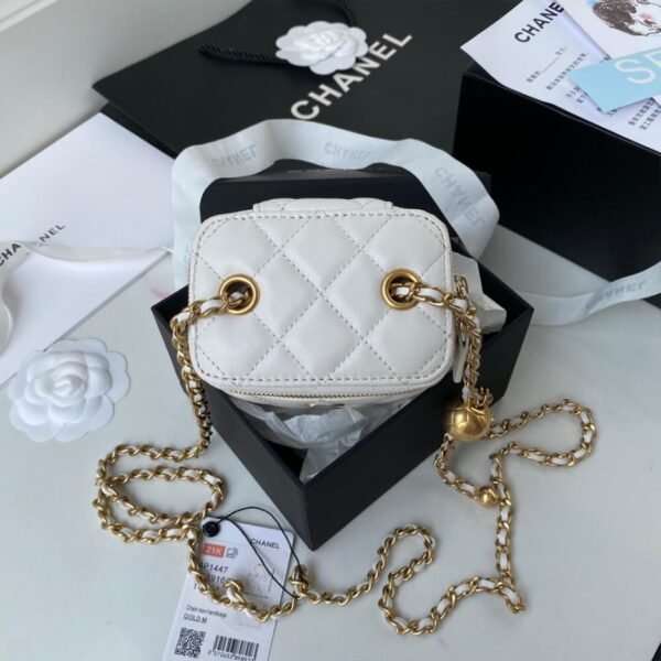 Chanel SMALL VANITY WITH CHAIN - Image 5