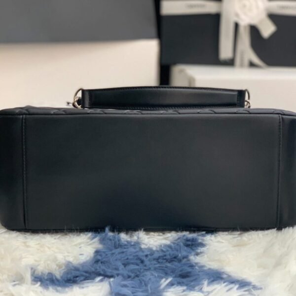 CHANEL Grand Shopping Tote - Image 5