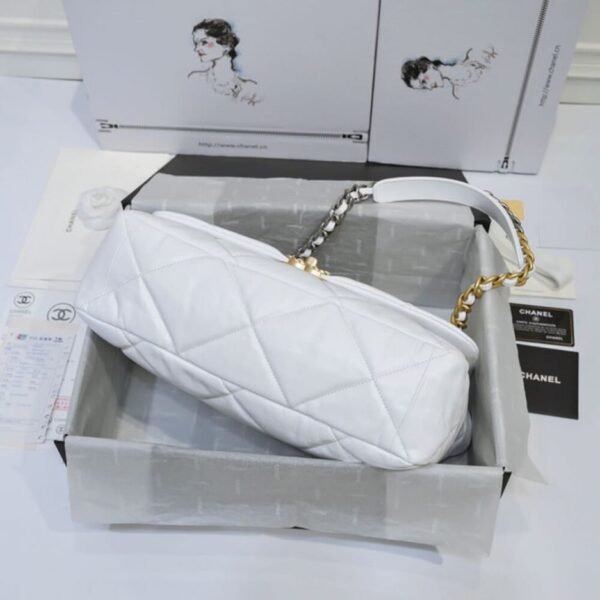 CHANEL 19 MAXI HANDBAG - Image 5