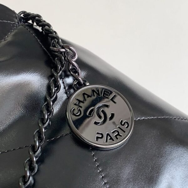 CHANEL 22 MINI HANDBAG - Image 4