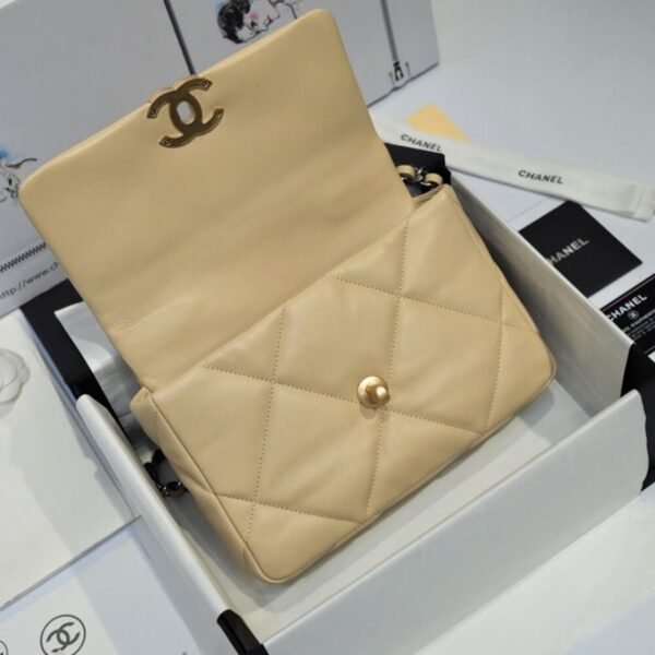 CHANEL 19 HANDBAG - Image 6