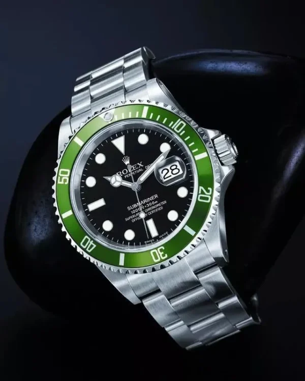 Rolex Submariner 16610LV-93250 black dial watch - Image 6