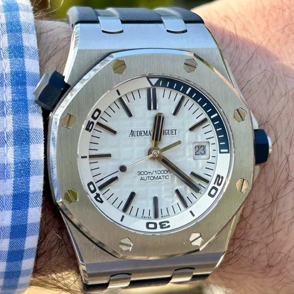 ROYAL OAK OFFSHORE DIVER Ref. 15710ST.OO.A010CA.01 - Image 4
