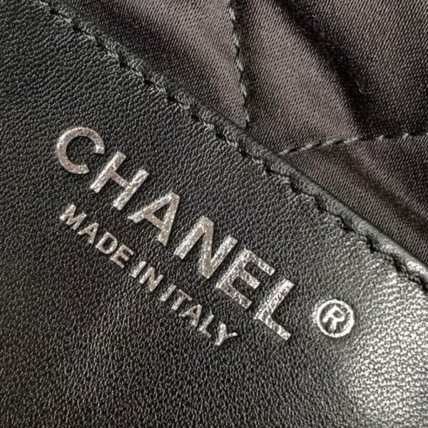 CHANEL 22 MINI HANDBAG - Image 3