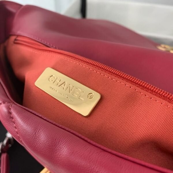 CHANEL 19 Large Handbag - Image 7