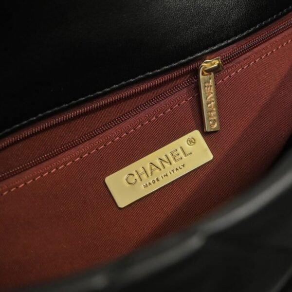 CHANEL 19 MAXI HANDBAG - Image 6