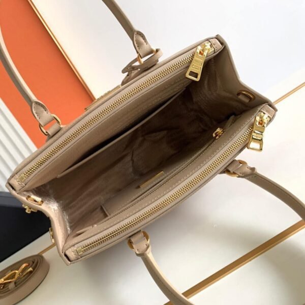 Medium Prada Galleria Saffiano leather bag - Image 8