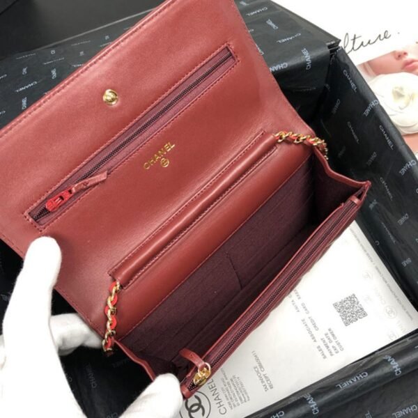 CHANEL WALLET ON CHAIN - Image 8