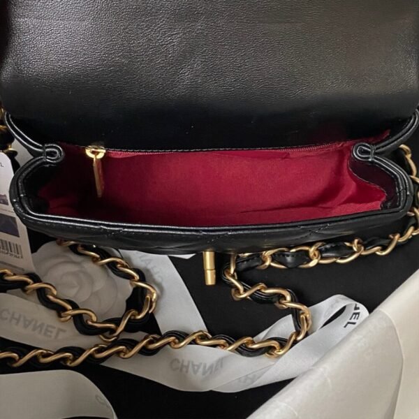Chanel SMALL FLAP BAG - Image 8