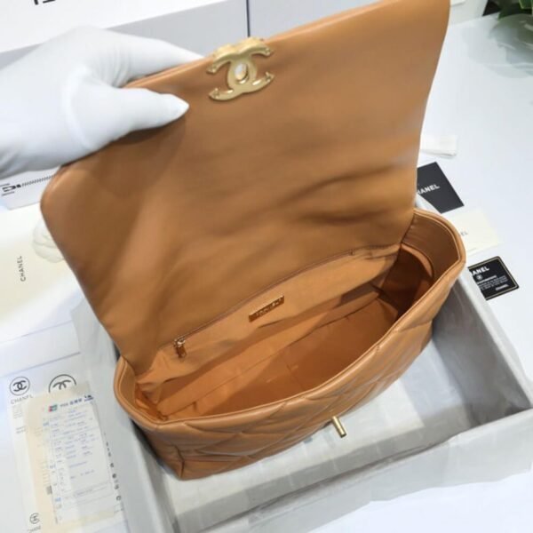 CHANEL 19 MAXI HANDBAG - Image 8