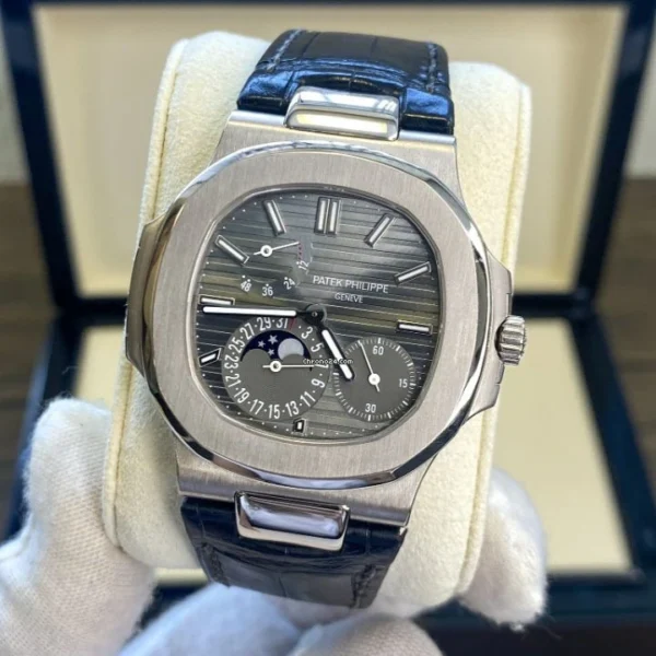 5712G - Patek Philippe NAUTILUS - Image 3