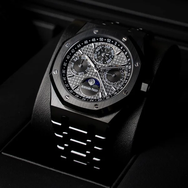 ROYAL OAK PERPETUAL CALENDAR Ref. 26579CE.OO.1225CE.01 - Image 3